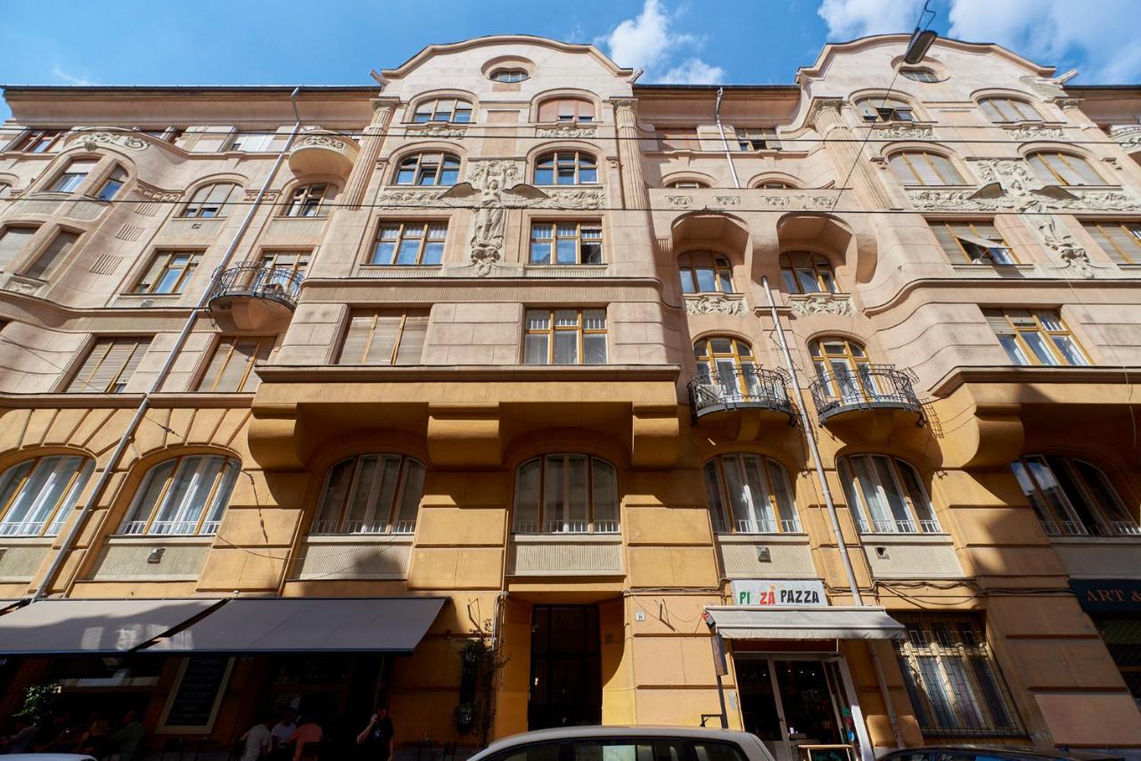 Budapest Downtown W18, Budapest